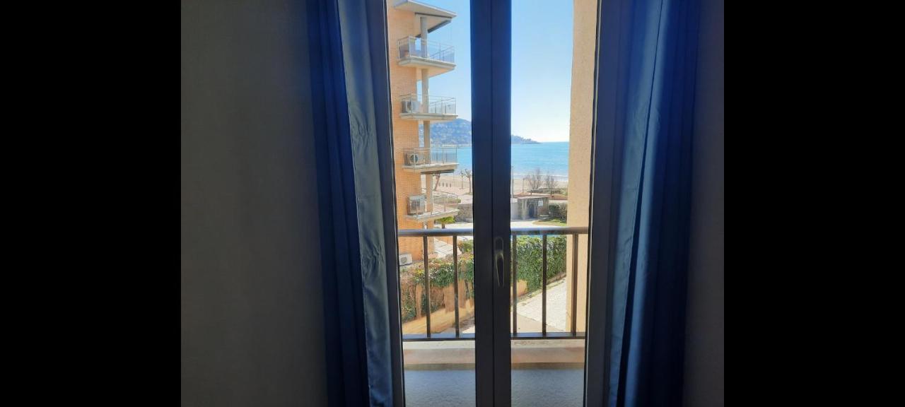 Appartement Castell Joncar,30 M De La Playa, 1Era Linea De Mar, Vista Al Mar à Roses Extérieur photo